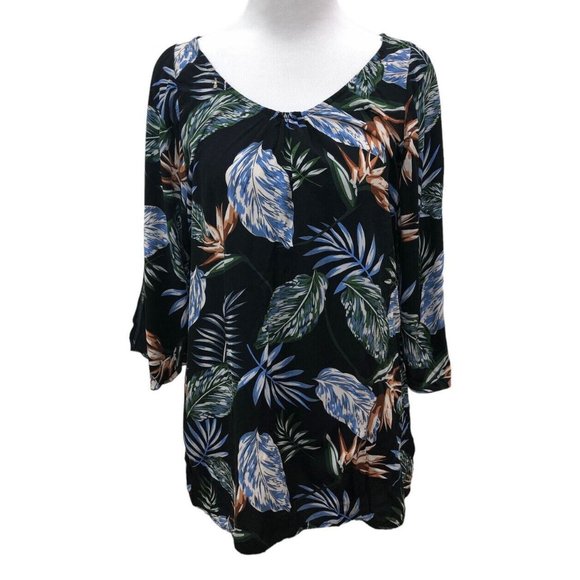 Pineapples Tops Pineapples Designed In Hawaii Blouse 34 Slit